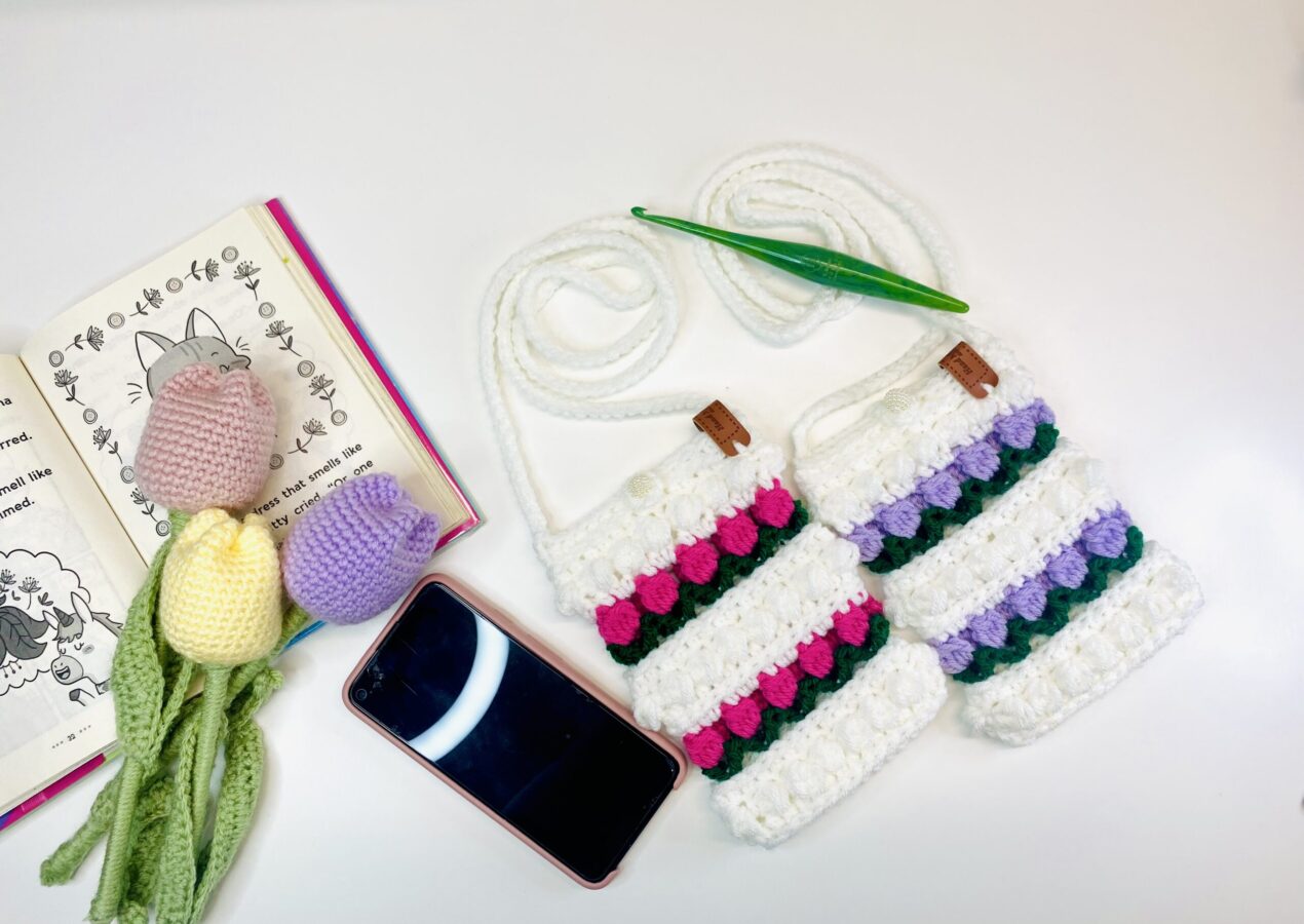 Bubbles and Tulips Mobile Pouch
